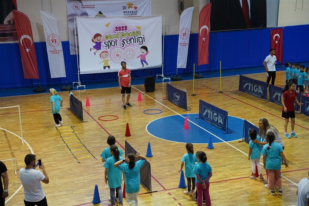 Isparta\'da Yaz Spor Okulları Açıldı