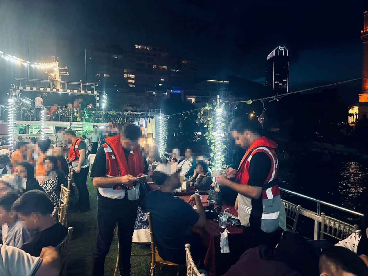 İstanbul\'da yapılan denetimlerde 728 düzensiz göçmen yakalandı