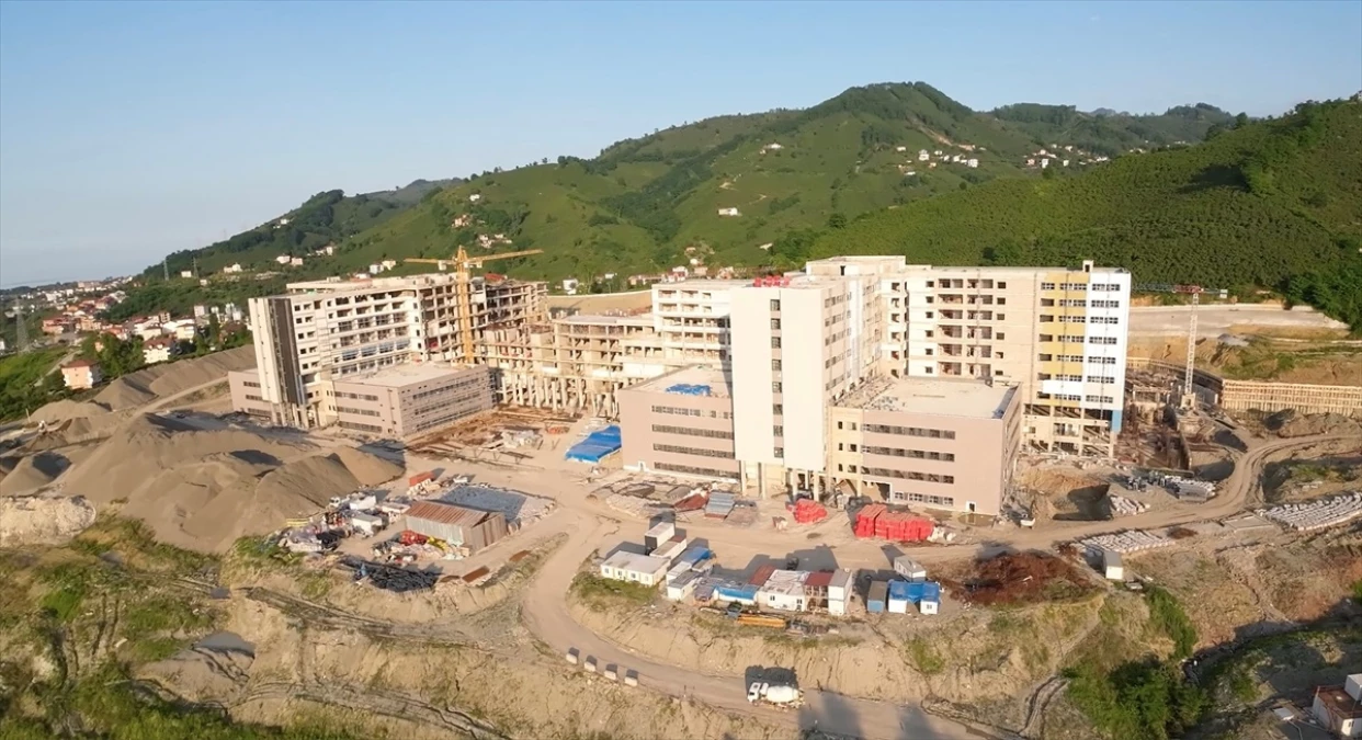 Sağlık Bakanı Koca: Ordu Şehir Hastanesi kaba inşaatı yüzde 95 tamamlandı