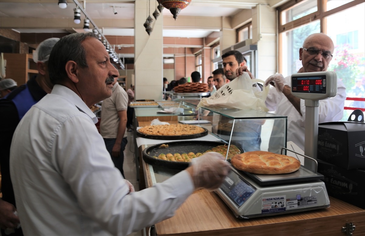 Van\'da Fırınlarda Hijyen ve Gramaj Denetimi Yapıldı