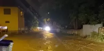 Zile'de Sağanak Sonrası Mahsur Kalan Vatandaşlar Kurtarıldı