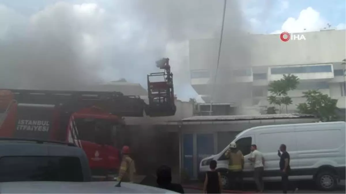 Zeytinburnu'nda korkutan yangın