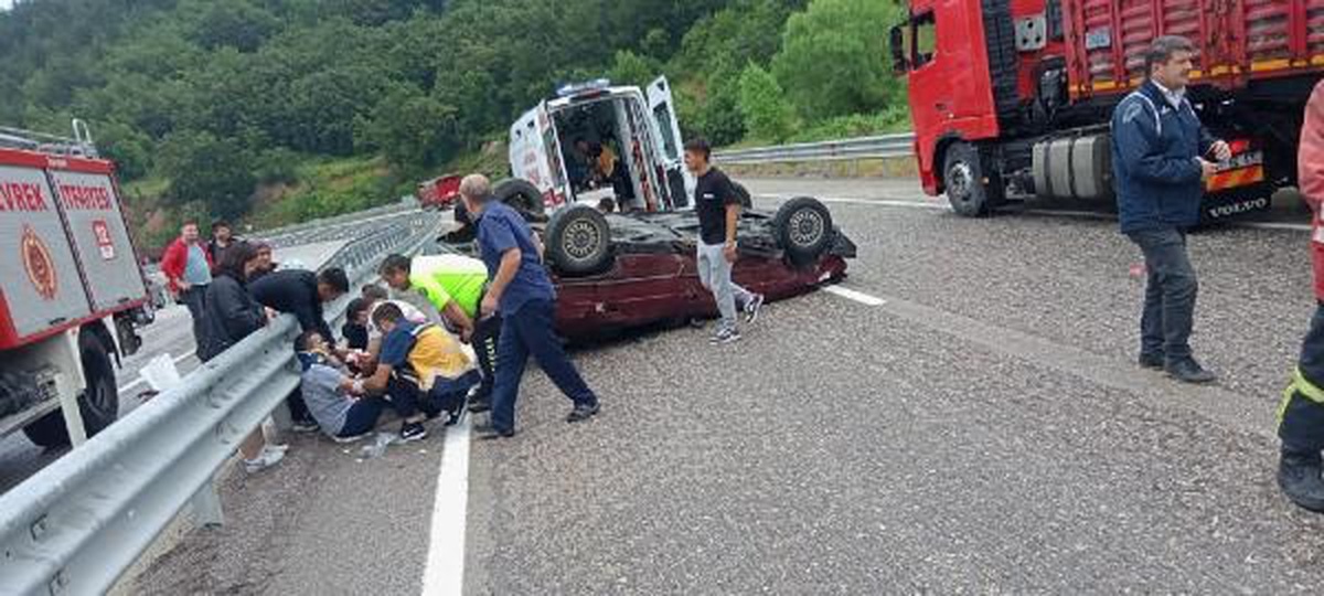 Zonguldak\'ta kaza: 1\'i bebek 8 kişi yaralandı