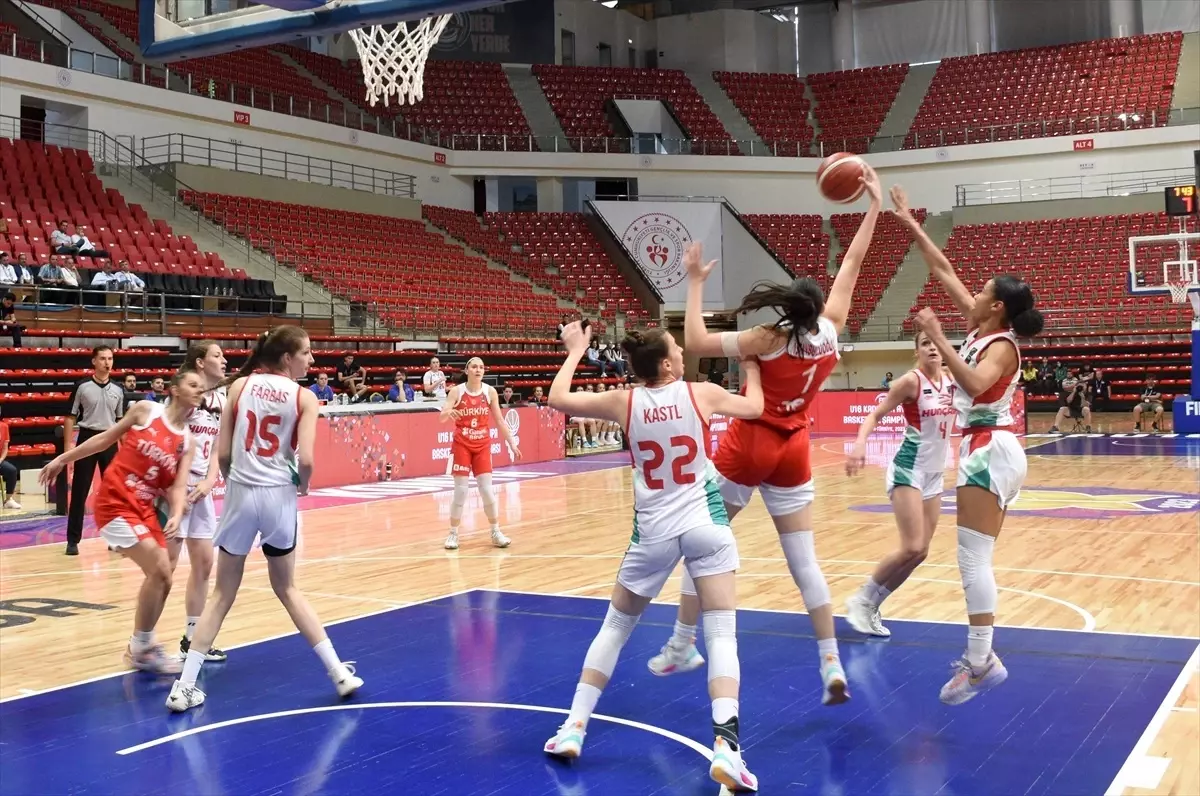 Türkiye, Macaristan'a yenilerek 6. sırada tamamladı