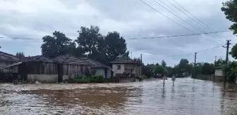 Düzce'de sağanak sonucu dereler taştı, köyler su altında kaldı