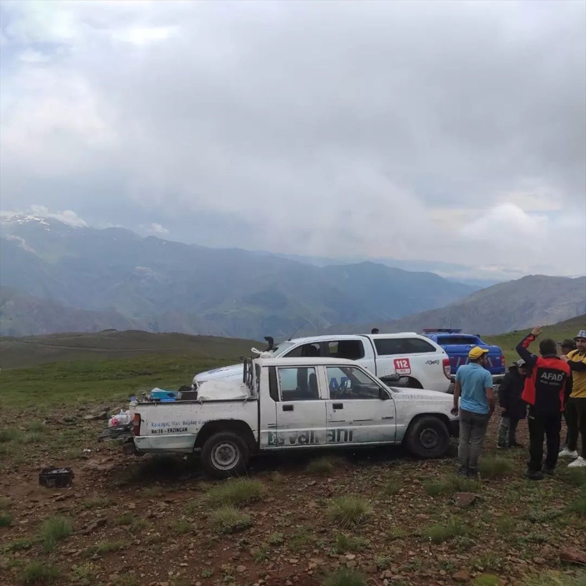 Erzincan\'da dağlık alanda mahsur kalan 5 kişi kurtarıldı