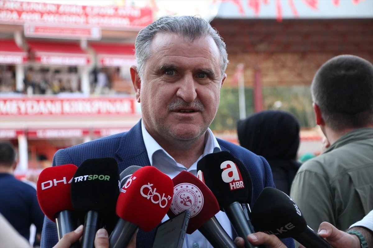 Gençlik ve Spor Bakanı Osman Aşkın Bak, Kırkpınar Yağlı Güreşleri\'nde açıklamalarda bulundu
