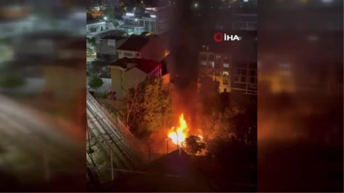 Kağıthane\'de yeşillik alanda yangın: Metro seferleri yangına rağmen devam etti