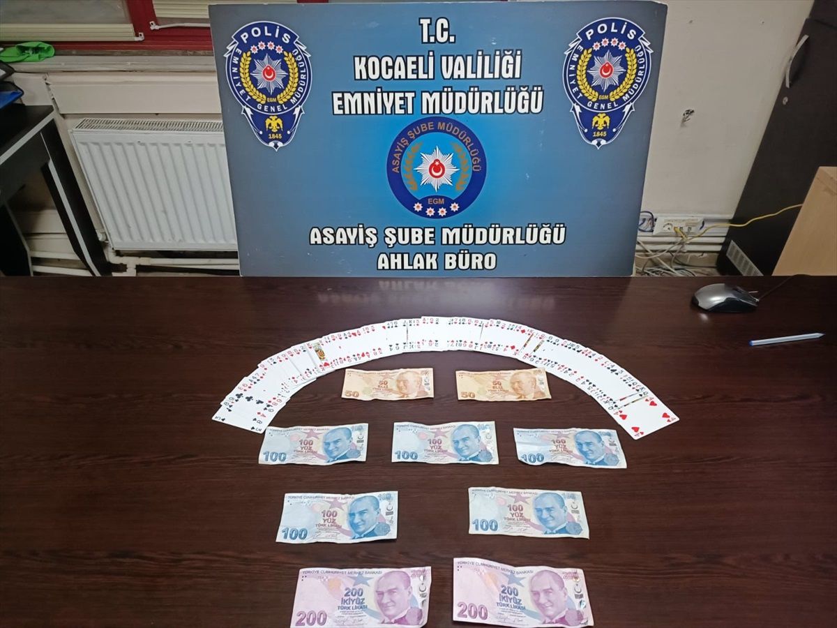 Kocaeli\'de Kumar Oynayan 7 Kişiye Para Cezası