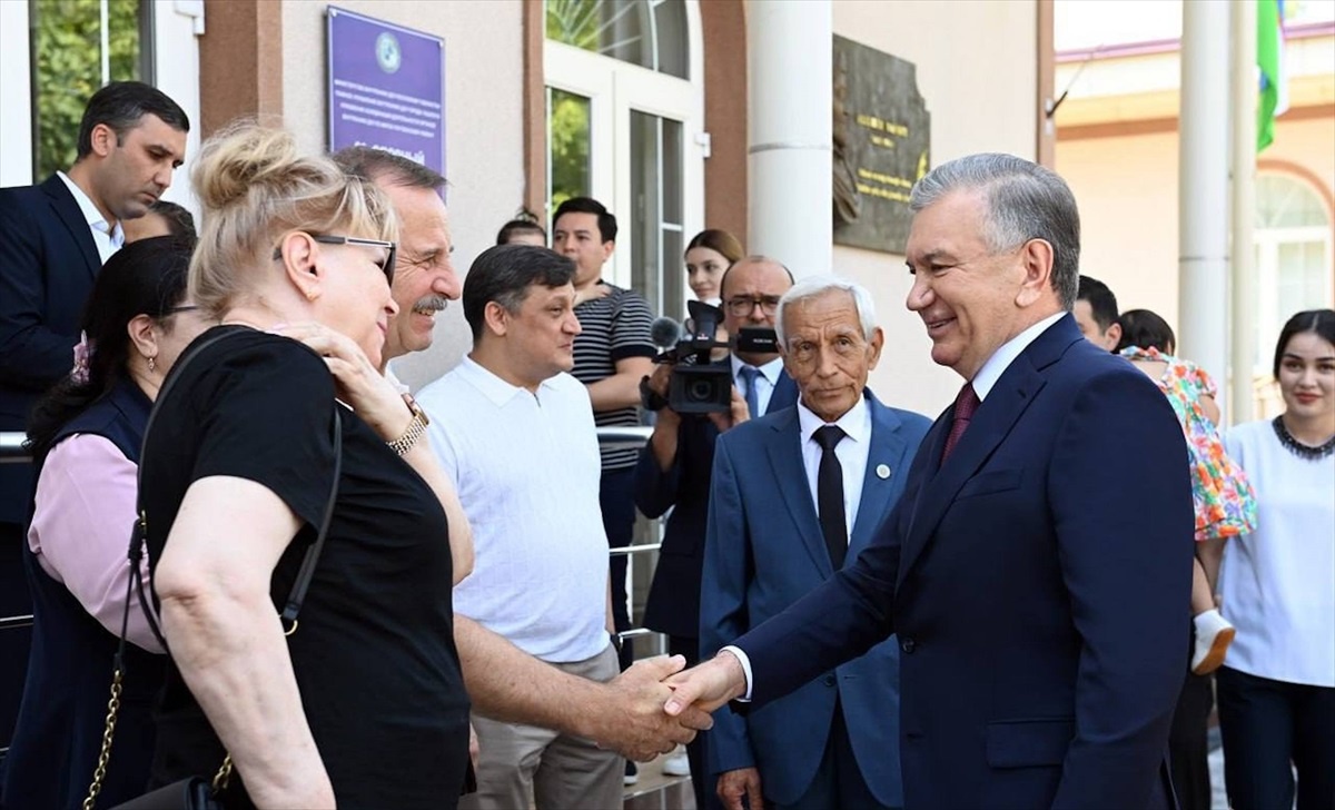 Özbekistan\'da Cumhurbaşkanı Seçimi Geçerliliği İçin Asgari Katılım Oranına Ulaşıldı