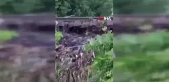 Zonguldak'ta tren yolu raylarının zemini boşaldı, faciadan dönüldü