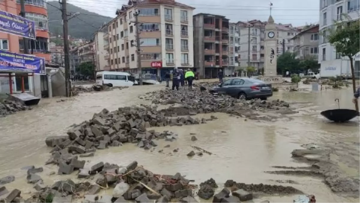 Zonguldak\'ta En Çok Yağış Miktarı Çaycuma\'ya Düştü