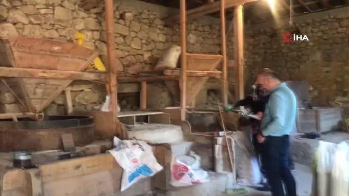 Asırlık değirmenin taşları beş kuşaktır dönüyor