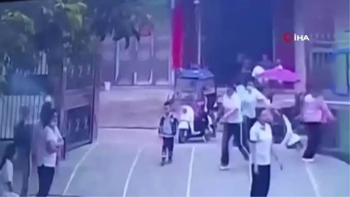 Çin\'de anaokuluna saldırı: 3\'ü çocuk 6 ölü