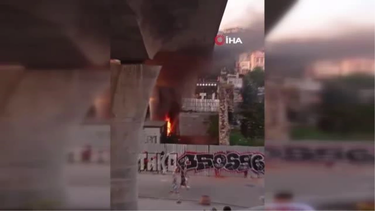 Haliç metro köprüsü altında korku dolu anlar: Trafo patlayınca yangın çıktı