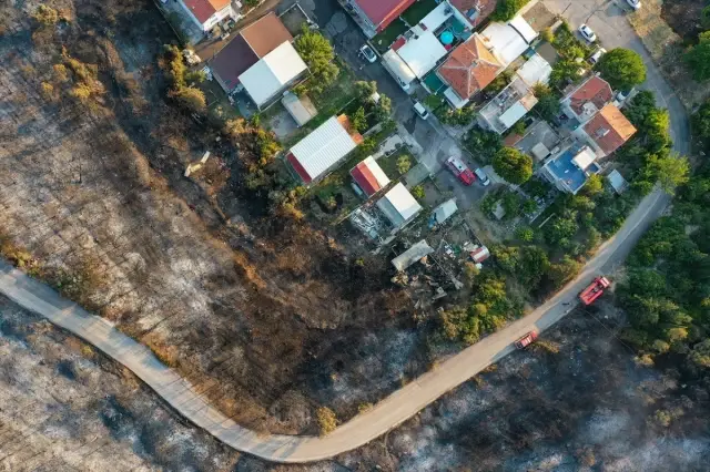 İzmir Aliağa'da çıkan orman yangını kontrol altına alındı