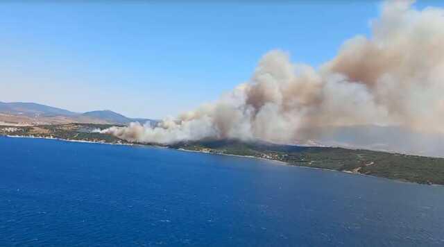 İzmir'de Aliağa ve Menderes ilçelerinde orman yangını! Vatandaşlar tahliye ediliyor