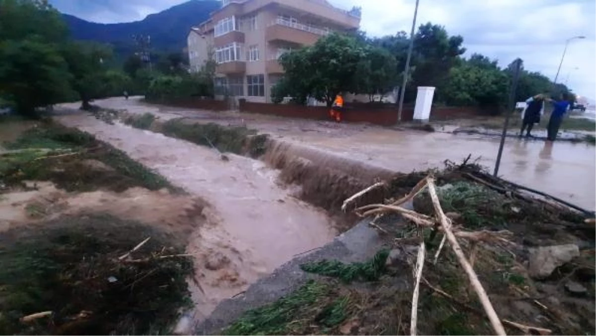 Kastamonu Cide\'de Şiddetli Yağmur ve Sel Felaketi