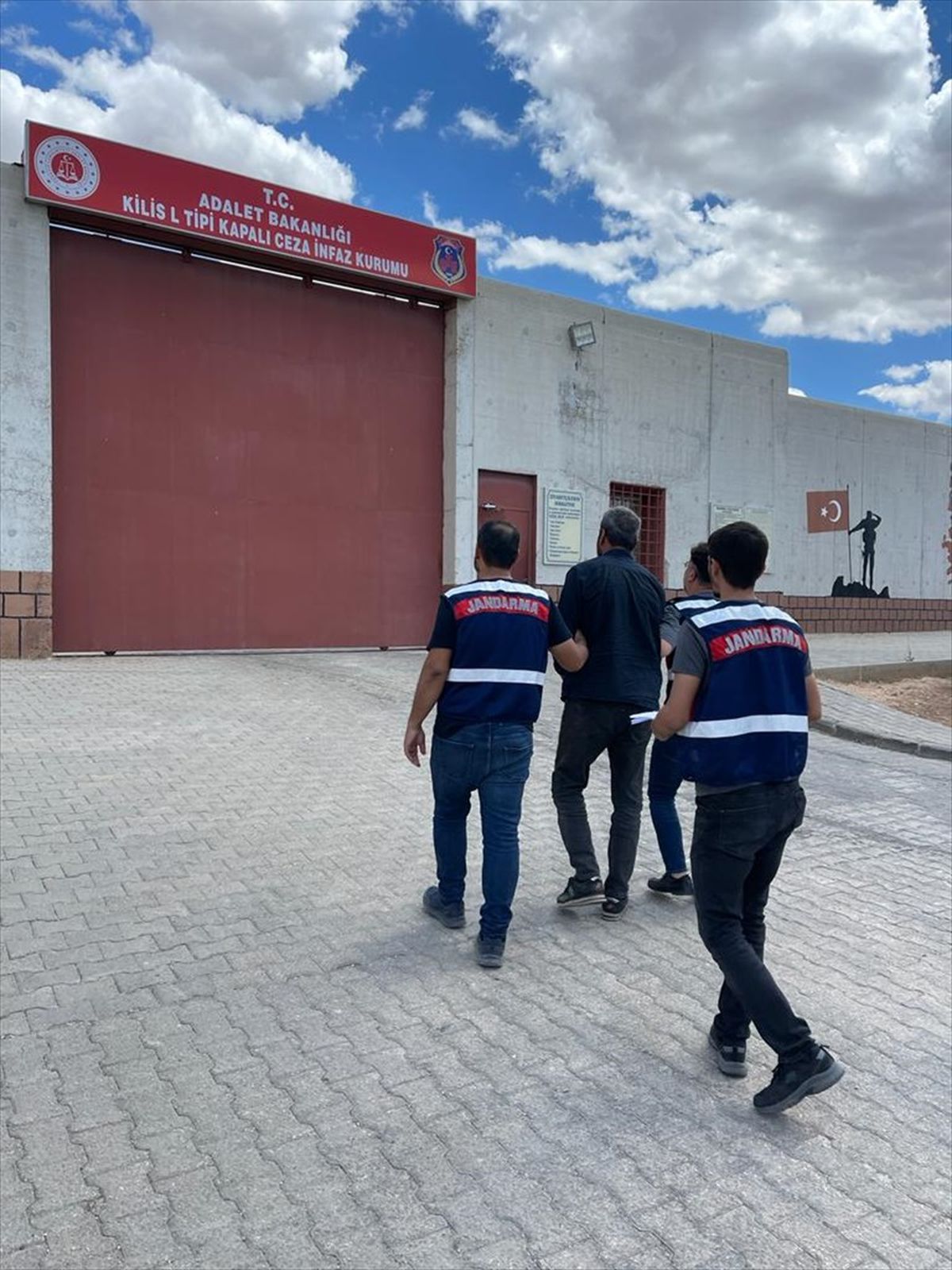 Kilis\'te PKK/YPG\'ye yönelik operasyonda 1 şüpheli tutuklandı