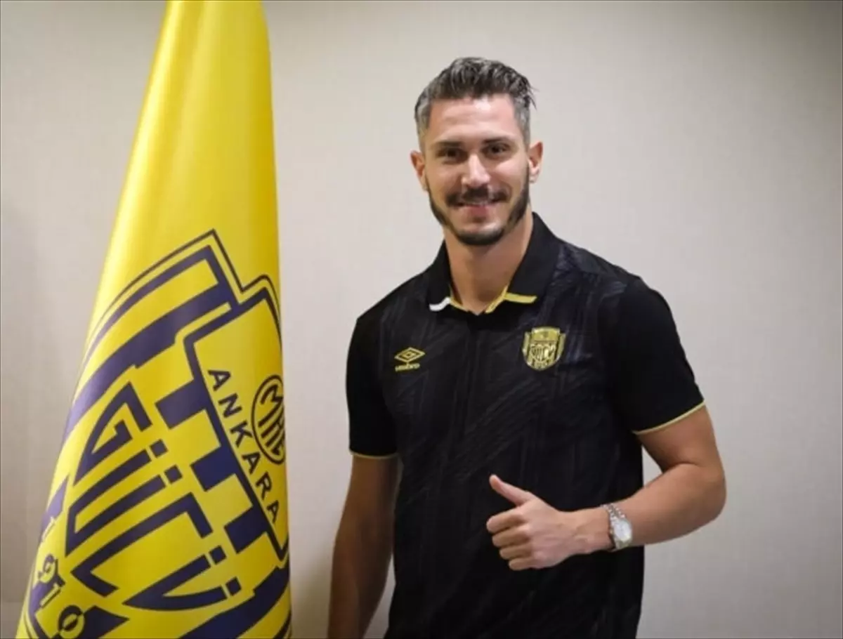 MKE Ankaragücü, Yıldırım Mert Çetin\'i kiralık olarak transfer etti