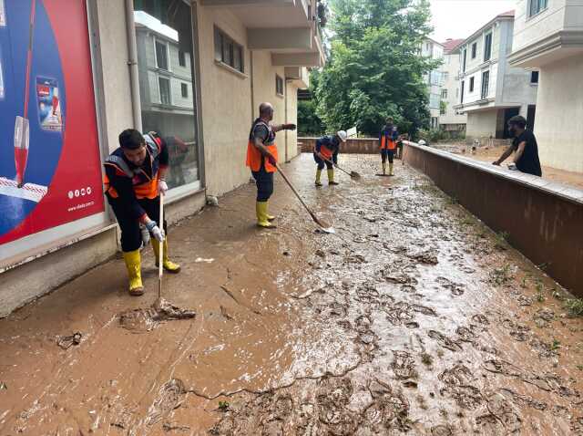 Sel nedeniyle sular altında kalan Bartın havadan görüntülendi! Manzara içler acısı