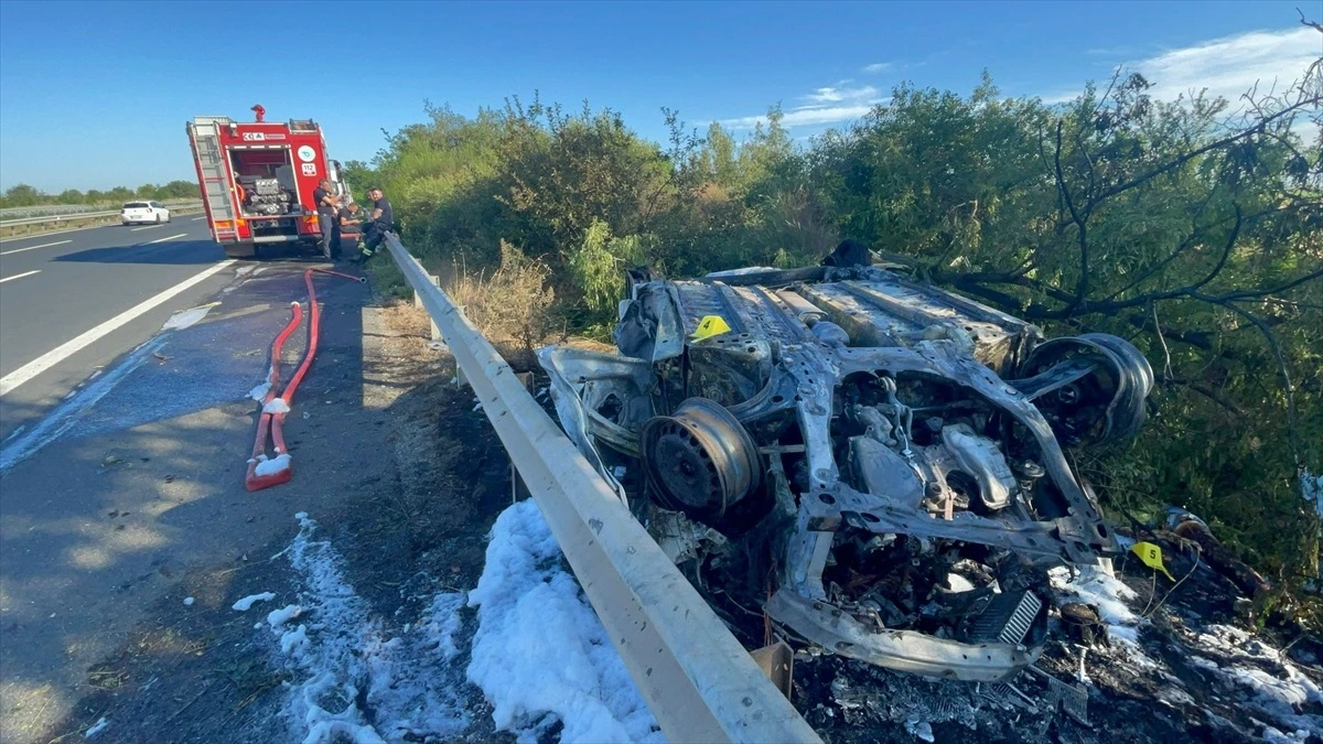 Tekirdağ\'da Otomobil Alev Aldı, Sürücü Hayatını Kaybetti
