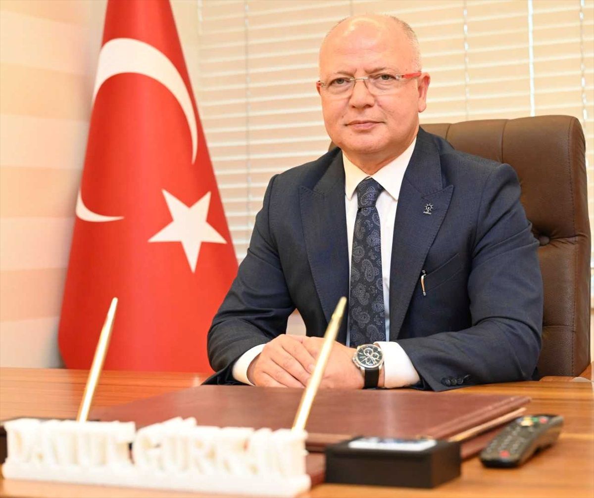 AK Parti Bursa İl Başkanı Davut Gürkan, Ümit Özdağ\'ın Suriyelilerle ilgili iddialarına cevap verdi