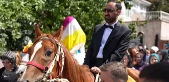 Van'da Geleneksel Düğün: 3 Milyon TL Değerinde Altın Takıldı