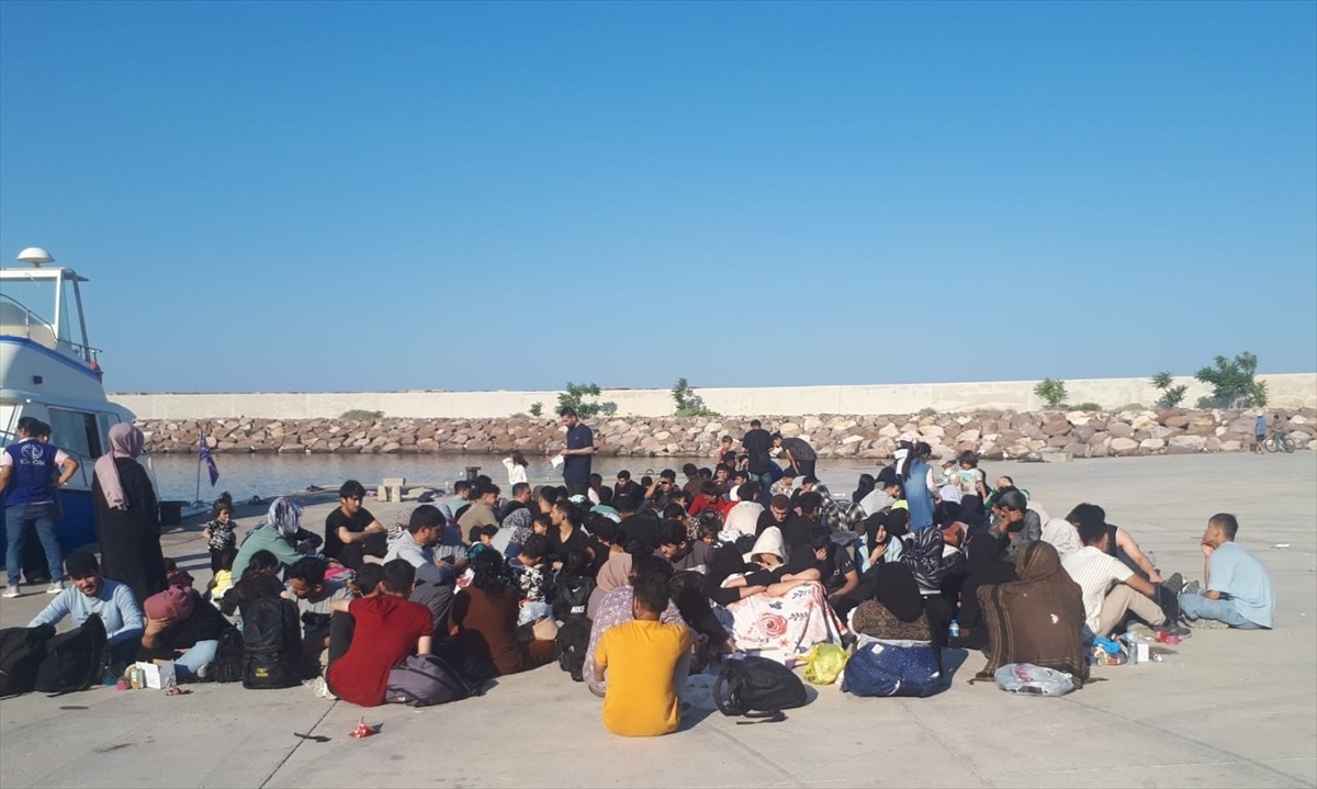 Çanakkale\'de 144 düzensiz göçmen yakalandı