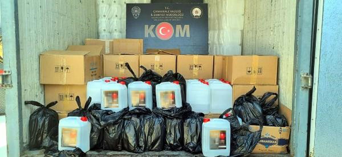 Çanakkale\'de Sahte İçki Operasyonu: Çok Sayıda Malzeme Ele Geçirildi