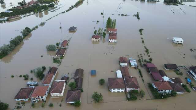 Düzce'de Efteni Gölü havzasında taşkın: 350 dekar alan zarar gördü