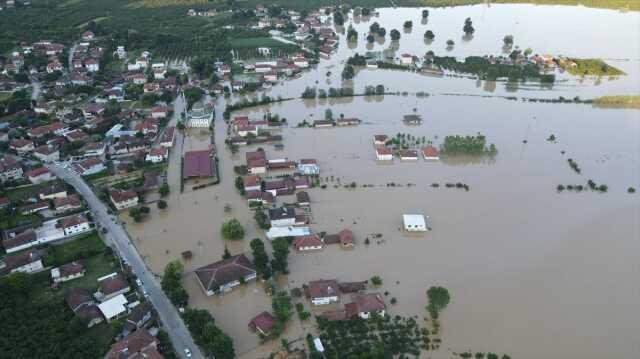 Düzce'de Efteni Gölü havzasında taşkın: 350 dekar alan zarar gördü