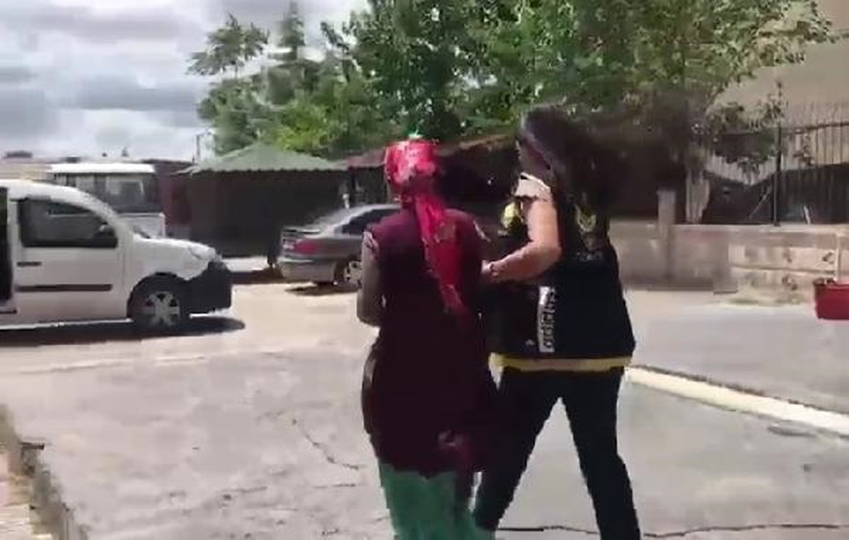 Aksaray\'da Evden Altın ve Dolar Çalan Hırsız Yakalandı