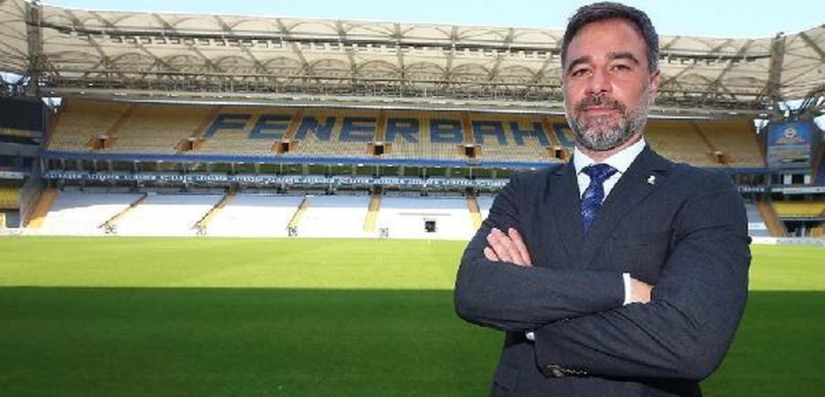 Fenerbahçe Kadın Futbol Takımı\'nın yeni teknik direktörü Gökhan Bozkaya oldu