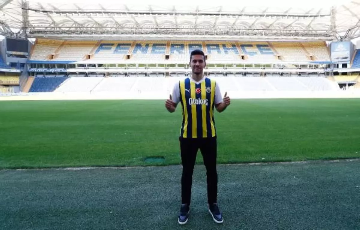 Fenerbahçe, Umut Nayir ile 2+1 yıllık sözleşme imzaladı