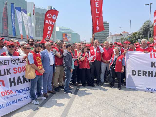 GENEL-İŞ üyeleri İstanbul belediyelerinde iş bıraktı GENEL-İŞ üyeleri İstanbul belediyelerinde iş bıraktı