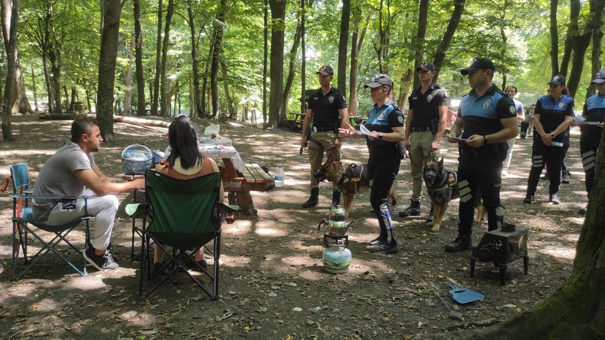 Sarıyer Belgrad Ormanı\'nda Piknik Yapanlara Yangın Uyarısı