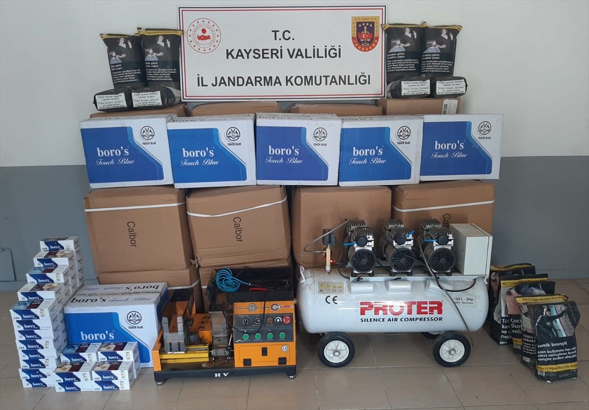 Kayseri\'de Kaçak Tütün Satışı Yapan Şüpheli Yakalandı