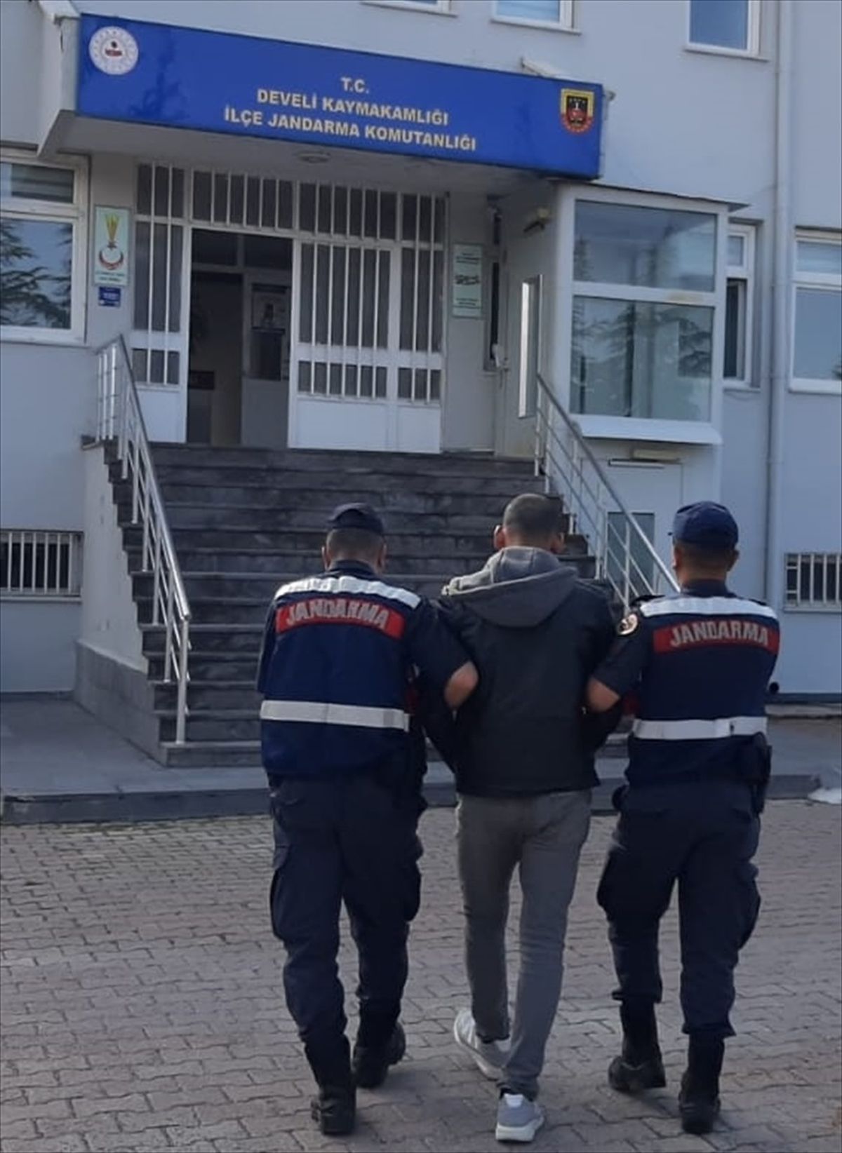 Kayseri\'de DEAŞ Operasyonu: Yabancı Uyruklu Zanlı Gözaltına Alındı