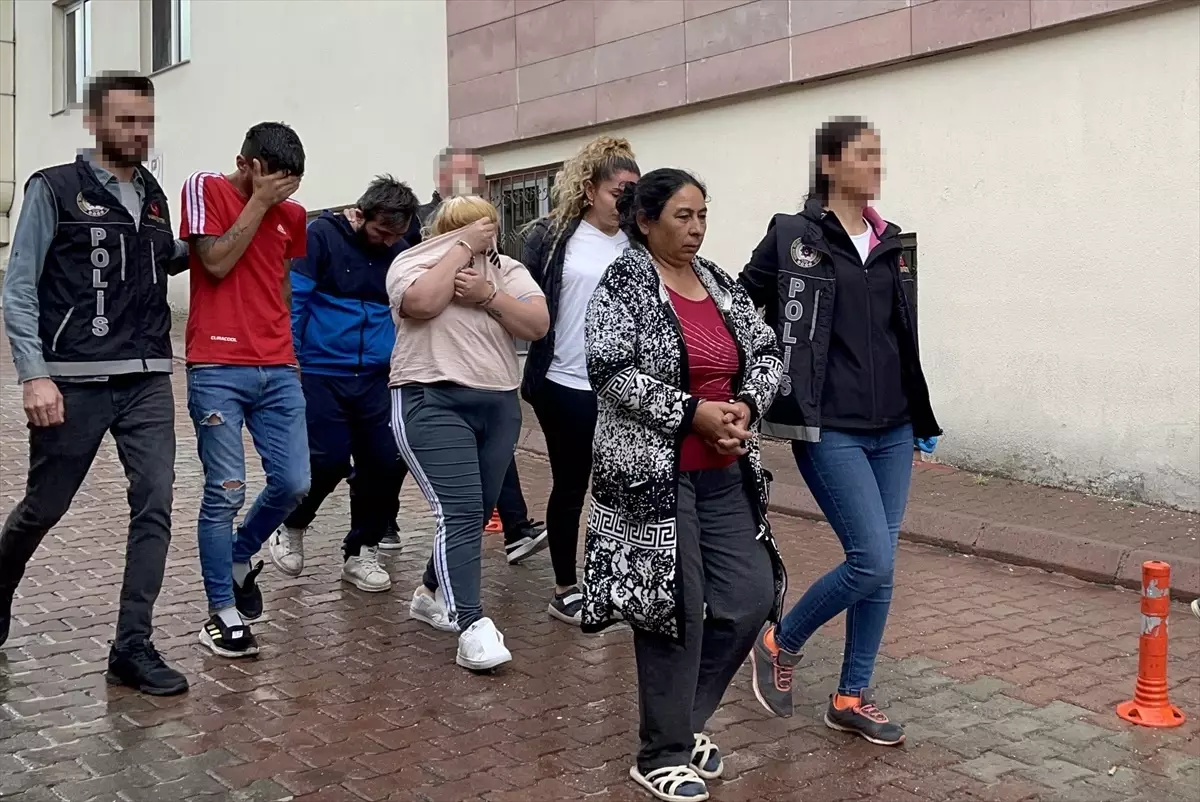 Kayseri\'de Uyuşturucu Operasyonu: 3 Zanlı Tutuklandı