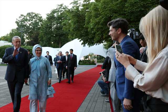 Litvanya Cumhurbaşkanı NATO Zirvesi'nde akşam yemeği verdi Litvanya Cumhurbaşkanı NATO Zirvesi'nde akşam yemeği verdi