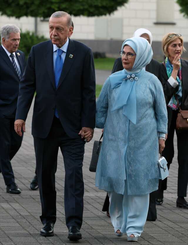 Litvanya Cumhurbaşkanı NATO Zirvesi'nde akşam yemeği verdi Litvanya Cumhurbaşkanı NATO Zirvesi'nde akşam yemeği verdi