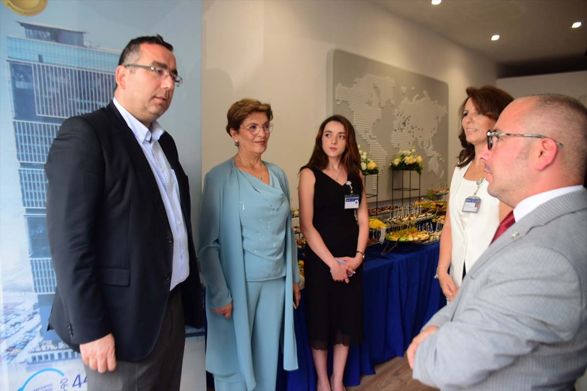 Medipol Hastanesi\'nin Tiran Temsilcilik Ofisi Açıldı
