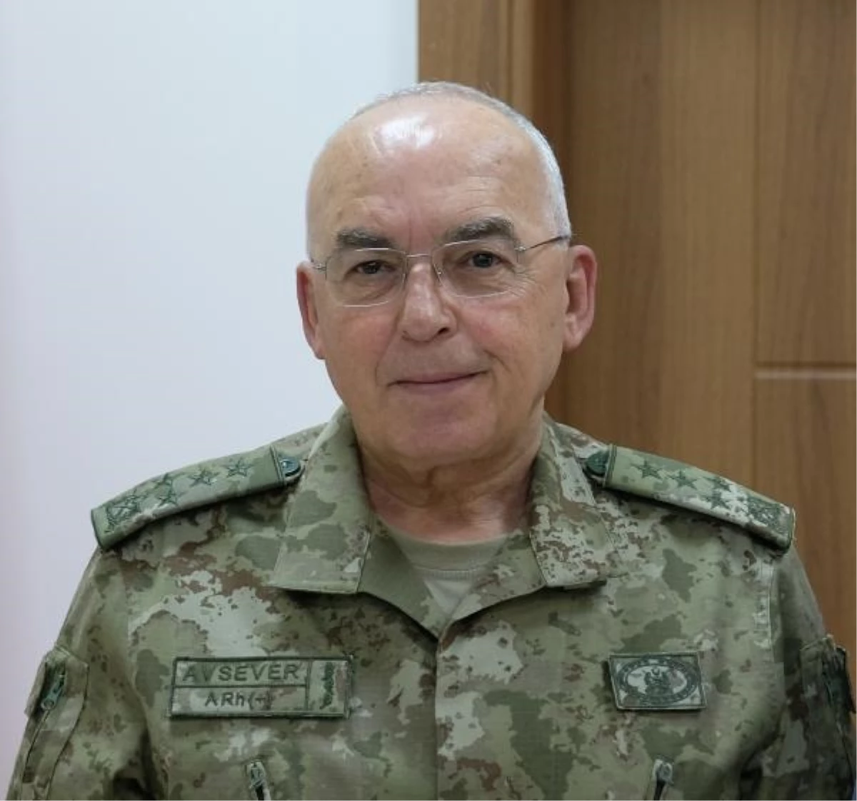 Orgeneral Musa Avsever, Konya\'daki askeri birlikleri ziyaret etti