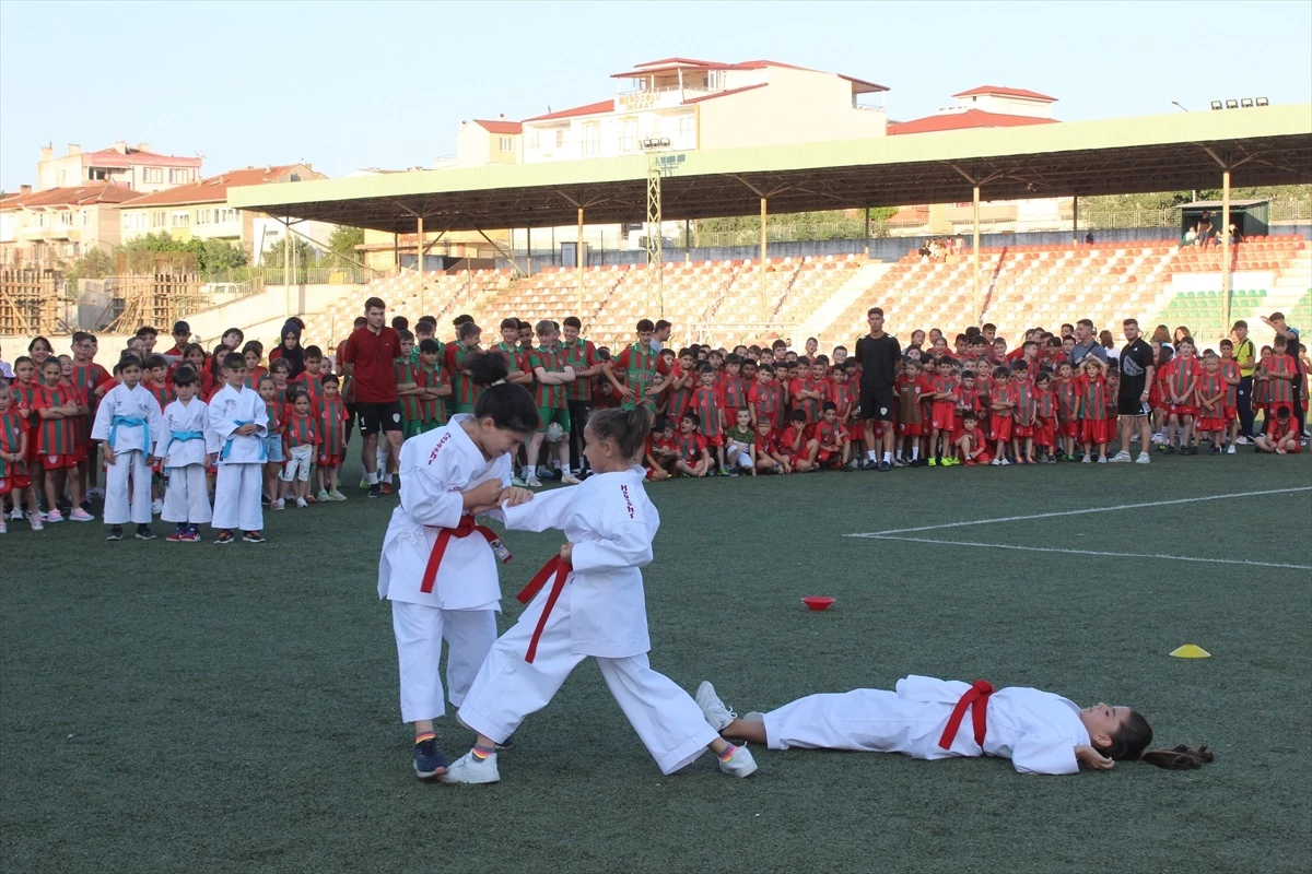 Osmaneli Yaz Spor Okulları Açıldı
