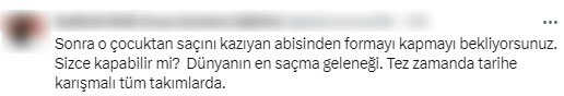 Trabzonspor'un 'Gelenek' paylaşımında genç futbolculara yapılanlara tepkiler çığ gibi: Akran zorbalığı bu Trabzonspor'un 'Gelenek' paylaşımında genç futbolculara yapılanlara tepkiler çığ gibi: Akran zorbalığı bu