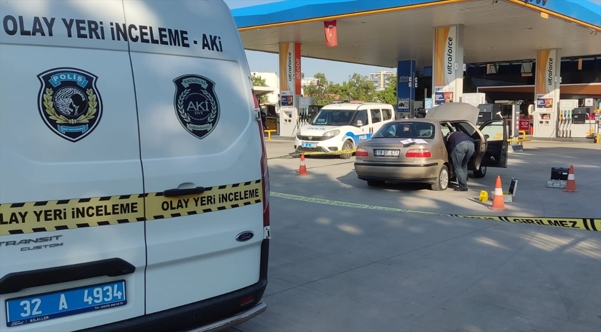 Ankara\'da Otomobil Gasbeden Şüpheliler Isparta\'da Yakalandı