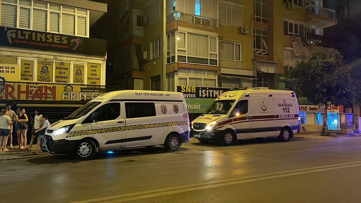Antalya\'da çıkan yangında bir kişi hayatını kaybetti