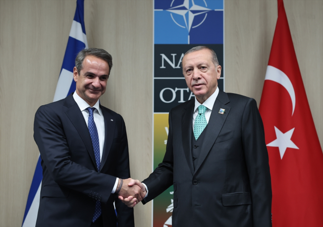 Cumhurbaşkanı Erdoğan ve Yunanistan Başbakanı Miçotakis, ilişkilerin iyileştirilmesi konusunda anlaştı