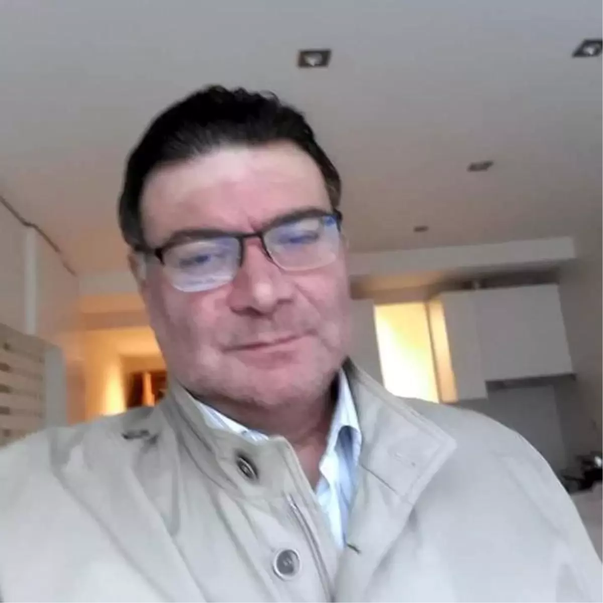 Edirne'de İş Merkezinin 5. Kat Penceresinden Düşen Avukat Hayatını Kaybetti